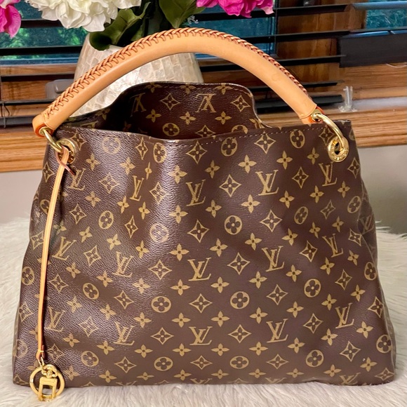 HOLD🔥Authentic LOUIS VUITTON Monogram Artsy MM Bag - Picture 14 of 16